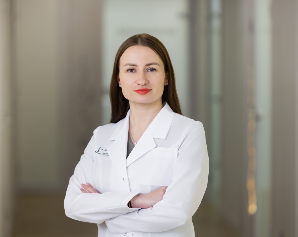 Dr. Jūlija Starinska
